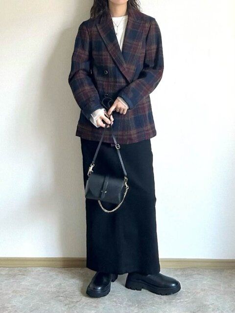  Style①きれいめに寄せるなら、薄手ジャケットをチョイス