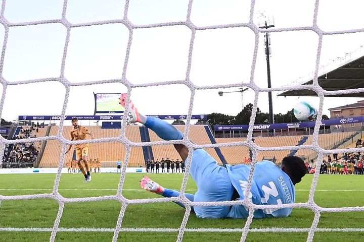 ダウンタウン浜ちゃんの結果発表！？日本代表守護神の絶叫シーン、伊チーム公式がネタ化で「ふざけすぎw」