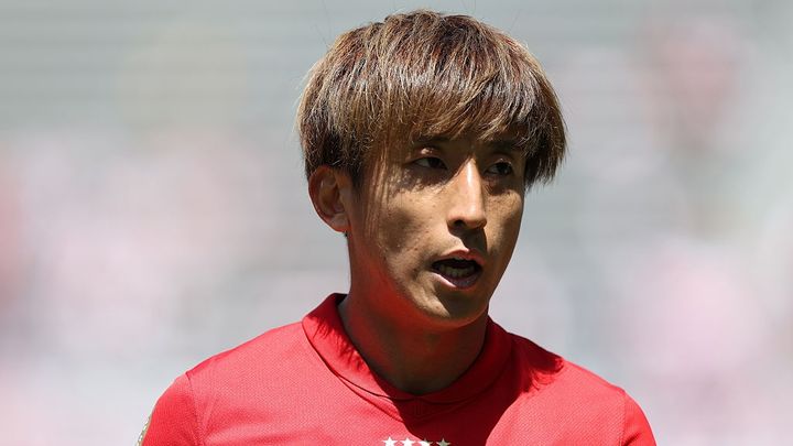 審判に不適切行為のJ1強豪28歳、4試合の出場停止に「後悔の念を抱いています」…クラブ幹部にも独自処分