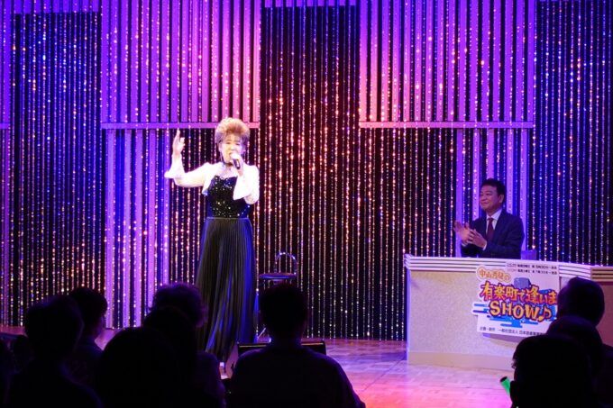 長保有紀、中山秀征