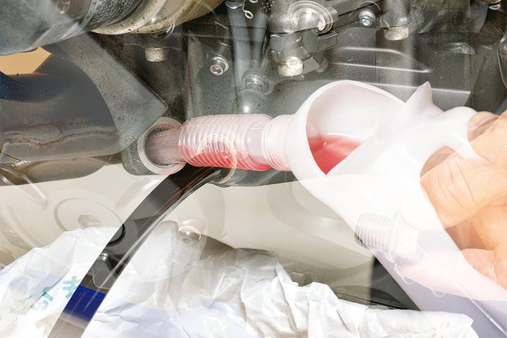 【今さら聞けない！】エンジンオイルの交換手順