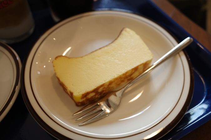 インヘンスコーヒー バスクチーズケーキ