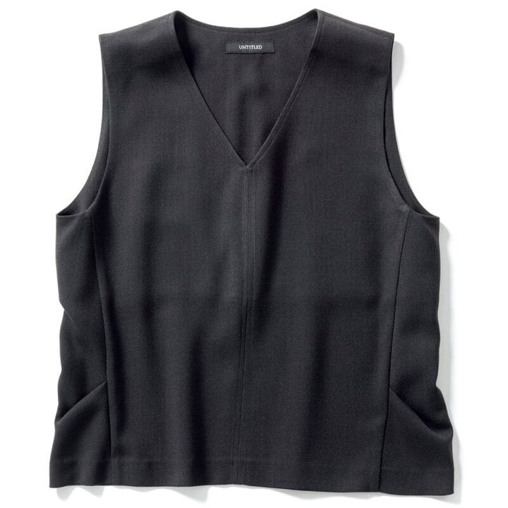 ブラウス1万8700円（アンタイトル）