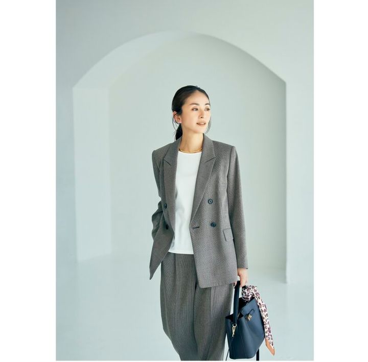 今年らしいクラシックなグレンチェックのセットアップ