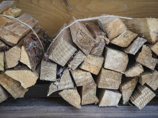 ワークマンが神アイテム出した！車中泊キャンパーが展示会で見つけた優秀なジャケットとは？