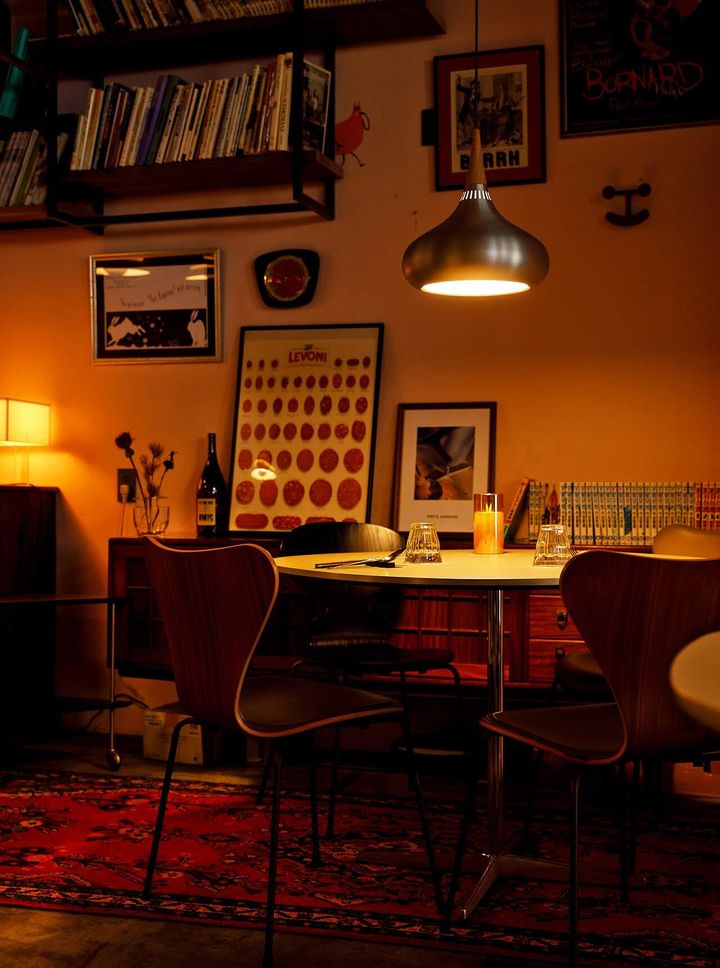 飯田橋『ワインと日本酒のお店 Le Ginglet』の内観