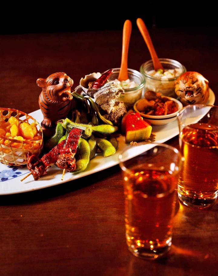 六本木『黒猫夜 六本木店』の「季節の前菜の盛り合わせ」