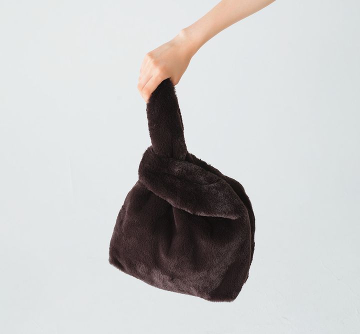 イタリアのファクトリーバッグブランド『ヴァンギ』の新作