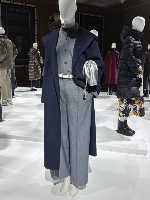 2025plst秋冬ウールブレンドリバーフーディーロングコートマネキンコーデ