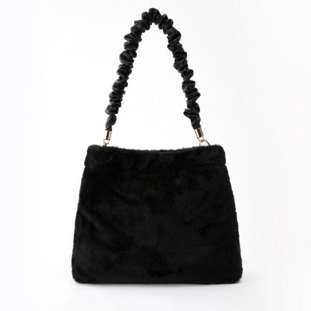 2025しまむら女性黒フェイクファーバッグ