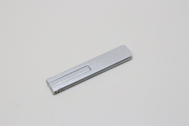 セリア スリムスマートフォンスタンド 折りたたみ式