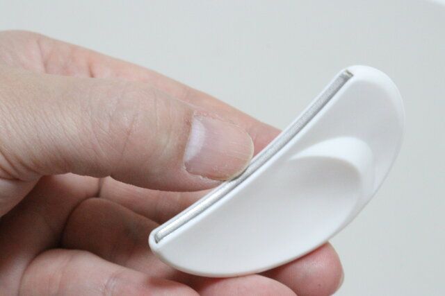 ラウンド型の爪に整えられる 超微粒爪やすり 使用例