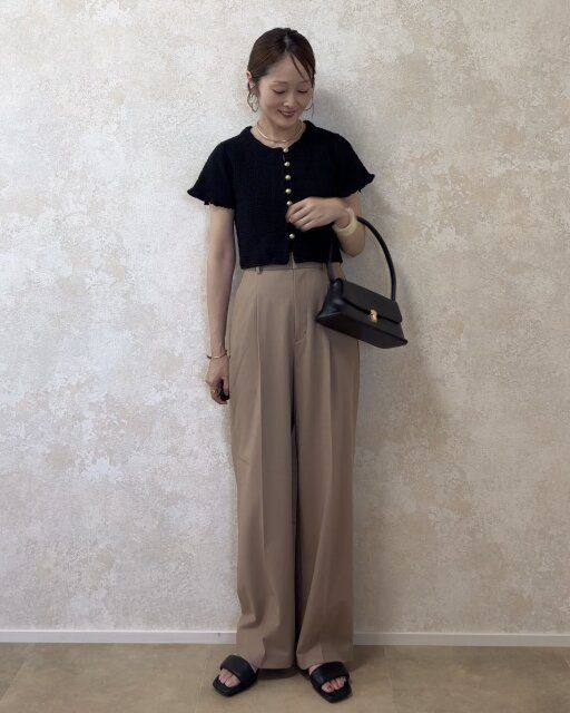 着回しコーデ②コンパクトトップスで上品コーデ