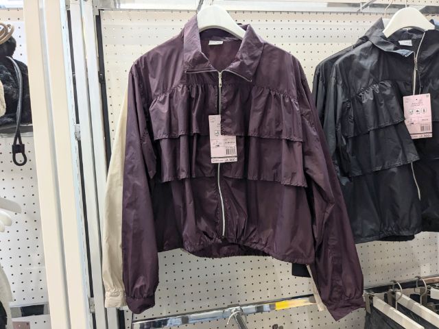 タスランフリルジップジャケット