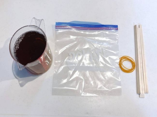 麦茶で「氷棒」