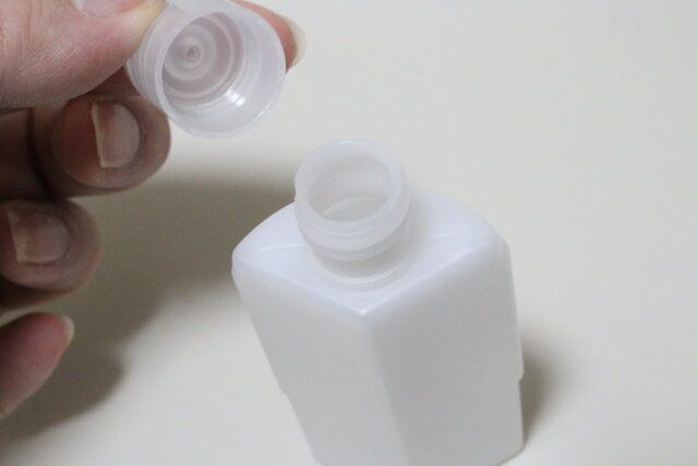 トラベルボトル 3in1 詰め替え口