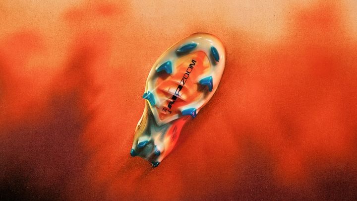 NIKEからエムバペの新作シグネチャースパイクが登場！でも本人はなかなか履かず…次戦はエル・クラシコ