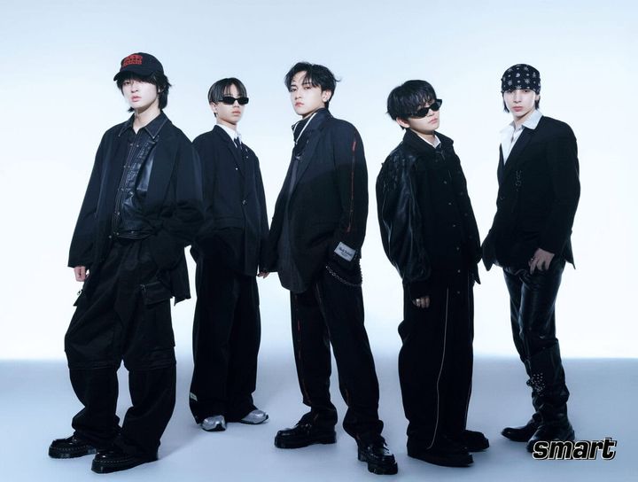 smart12月号増刊誌面カット（撮影／Ton Zhang）