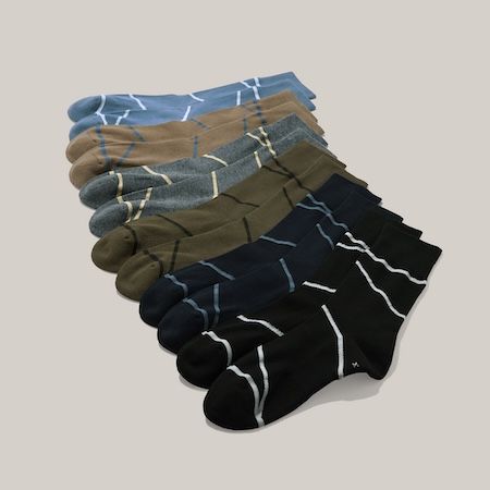 ソックスブランド「CHICSTOCKS」、皆川明と考案した螺旋モチーフの新作「WIND」を発売