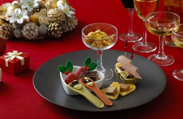 シンフォニークルーズが、4日間限定の東京湾クリスマスクルーズを運航！予約受付中