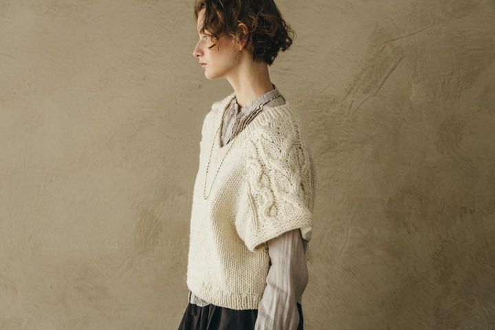 画像2: 【ネストローブ】ペルーラグランケーブルニットベスト¥28,600 store.nestrobe.com