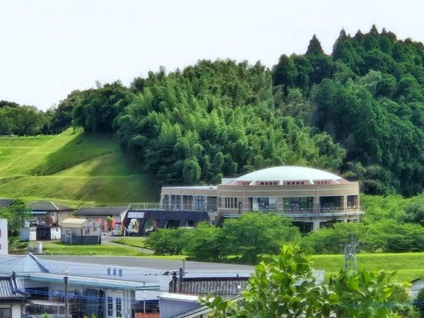 【熊本県和水町】竹あかりが夜の古墳を照らすライトアップイベント開催！古墳群を巡る探検ツアーも