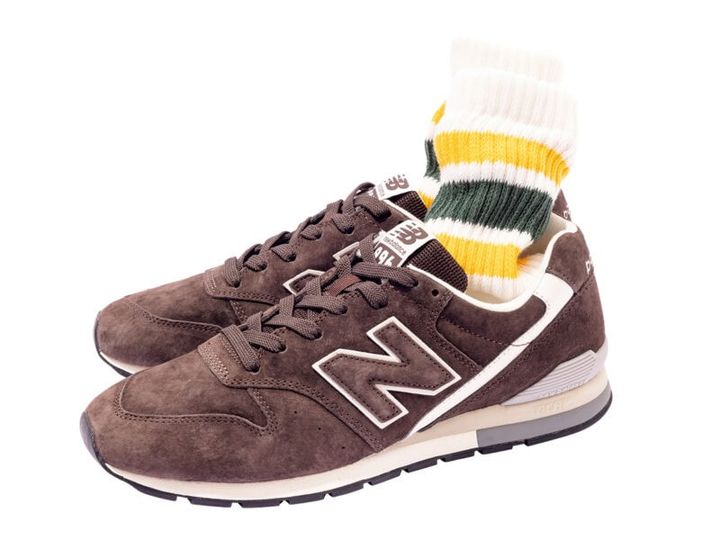 スニーカー：ニューバランス ソックス：靴下屋