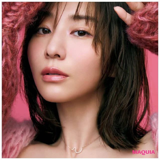 【田中みな実さん愛用コスメ＆グッズ16選】通い始めた美容皮膚科、どハマリ中のエステ…最新事情を徹底取材！_2