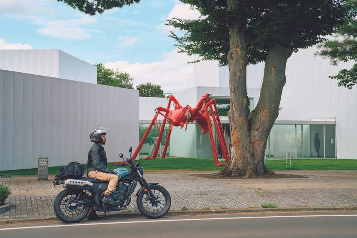 トド寝の聖地「古遠部温泉」で極上の癒しとアートなひととき｜ツーリングガイド・青森県