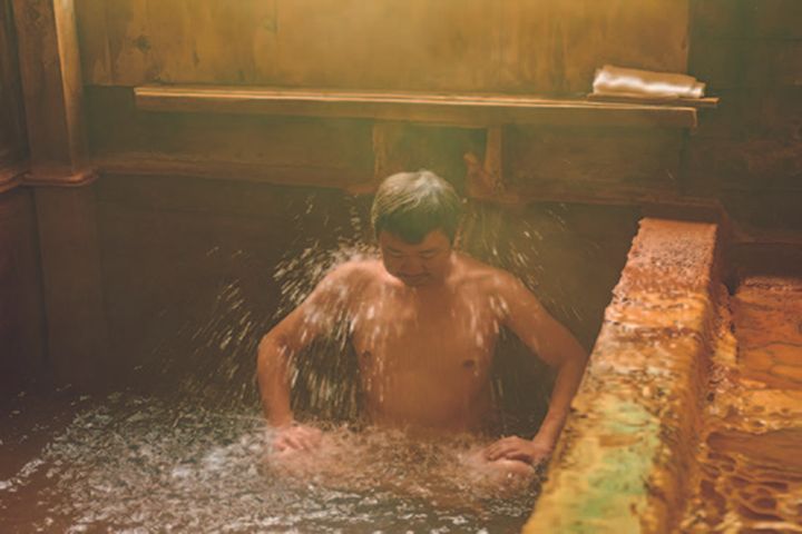 トド寝の聖地「古遠部温泉」で極上の癒しとアートなひととき｜ツーリングガイド・青森県