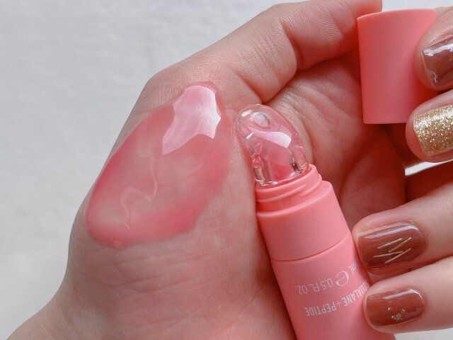 リンメル オーマイグロス リップバターバーム 002 バブルガム 少し青みがかったベビーピンク