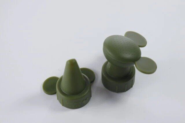 ダイソーの使い分けジョウロ（ミッキーマウス）1