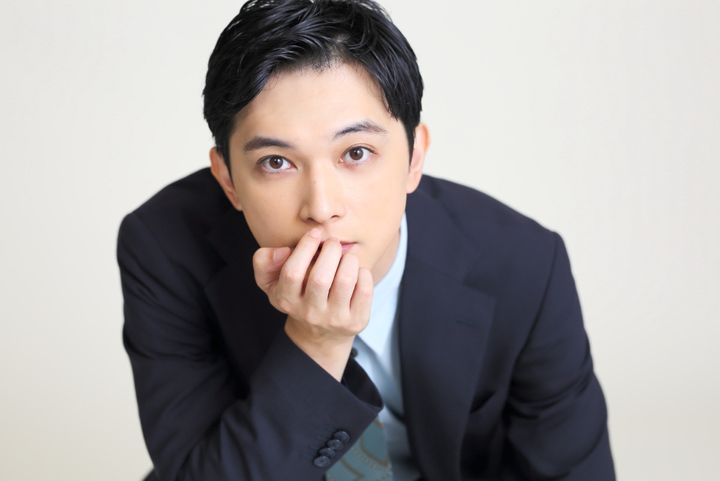 吉沢亮、『ばけばけ』で英語での芝居に奮闘 松江随一の秀才役も「第5週からはずっとヘブン先生に振り回されている」 width=