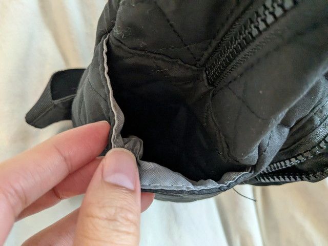 キプリングリュックサイドポケット