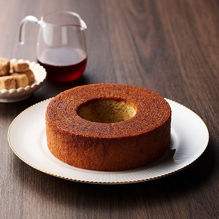 仏産発酵バターを贅沢に使用したこだわりのバウムクーヘン「BAUMKUWAHEN?」誕生