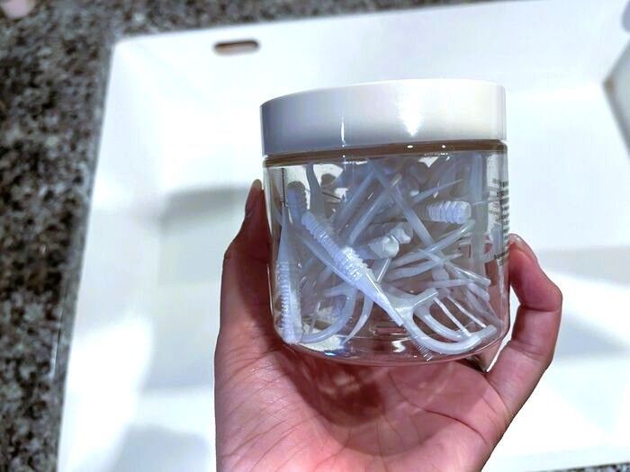 化粧品の空き容器が「おしゃれ収納」に大変身♡捨てちゃう前に、試してみて！