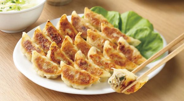 生活クラブの冷凍餃子がリニューアル！丹精國鶏と平田牧場の豚肉をプラスして肉感UP