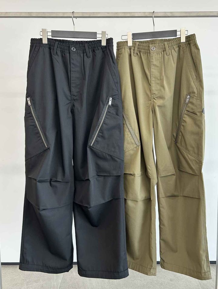 画像: 【UG】ユーティリティパンツ UNDERCOVER 各¥3,990 www.gu-global.com