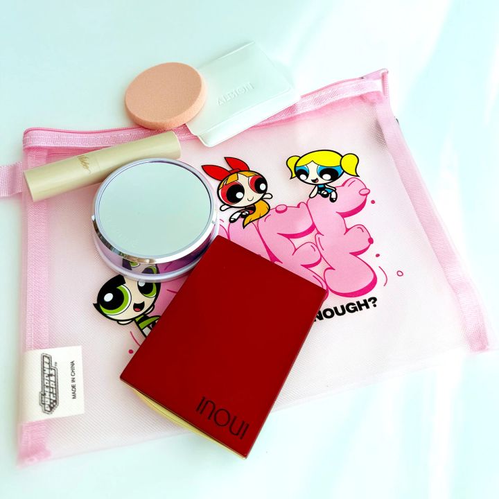 ポーチの中身 マキア アラサー エディター 土屋琴子