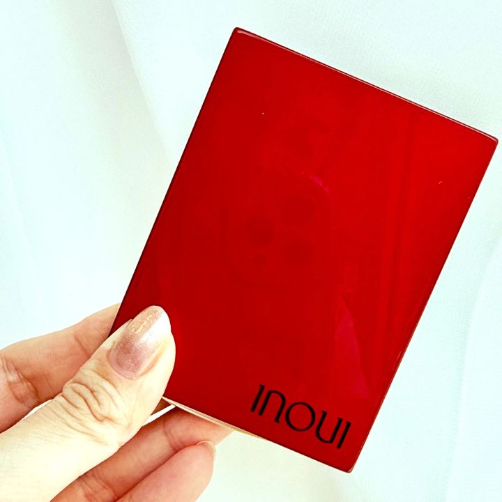 ポーチの中身 インウイ プレストパウダー