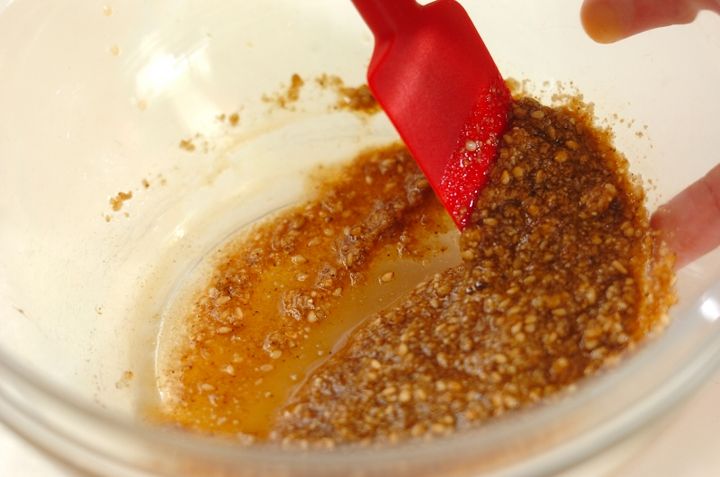 ブロッコリーのゴマ和えの下準備1