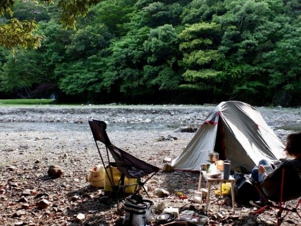 アルペンの“価格崩壊”ギアが最強すぎる！秋キャンプで大活躍する神アイテム5選