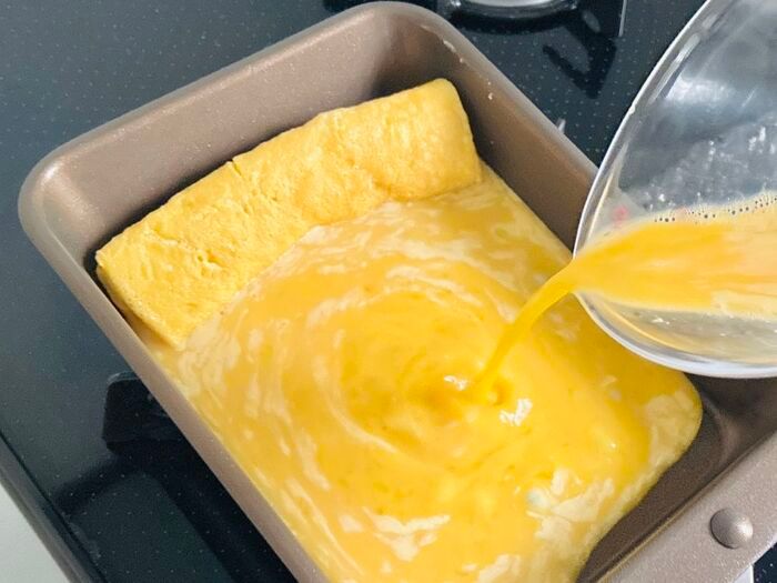 『炭酸水×卵』を試した結果→見た目からもう違う！？想像以上に“ふわっふわ”な卵焼き裏ワザ。