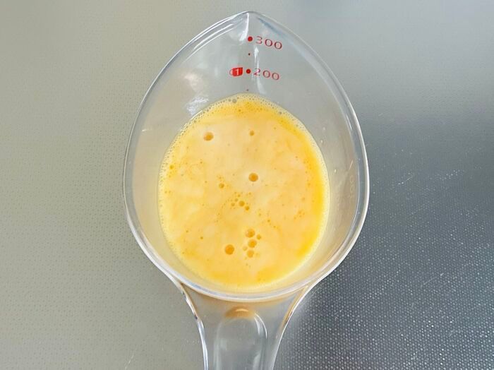 『炭酸水×卵』を試した結果→見た目からもう違う！？想像以上に“ふわっふわ”な卵焼き裏ワザ。