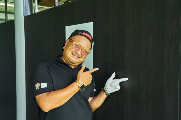 シャドースイングは“家のカベ”を使って練習しよう！すぐできるお手軽ドリル