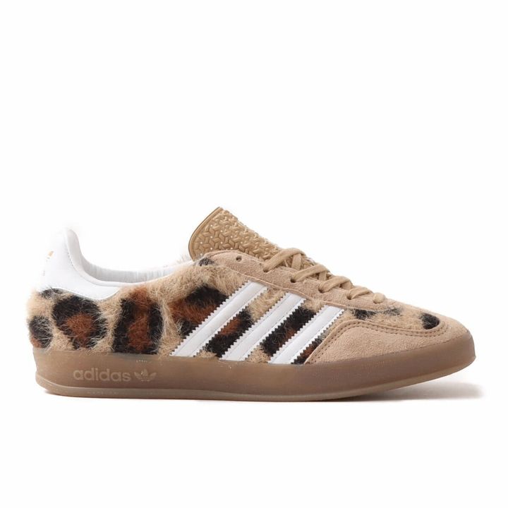 アディダス オリジナルスの「ガゼル インドア」¥18,700