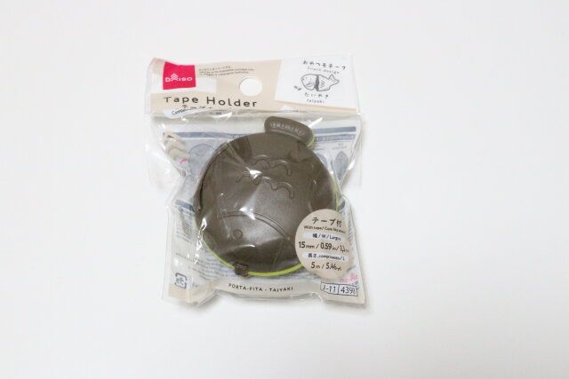 ダイソーのテープホルダー たいやきのパッケージ
