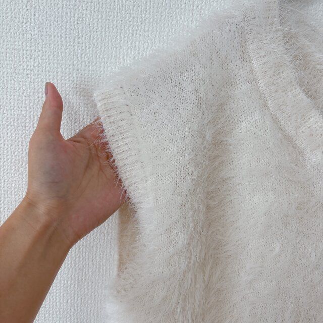 袖はフレンチスリーブ