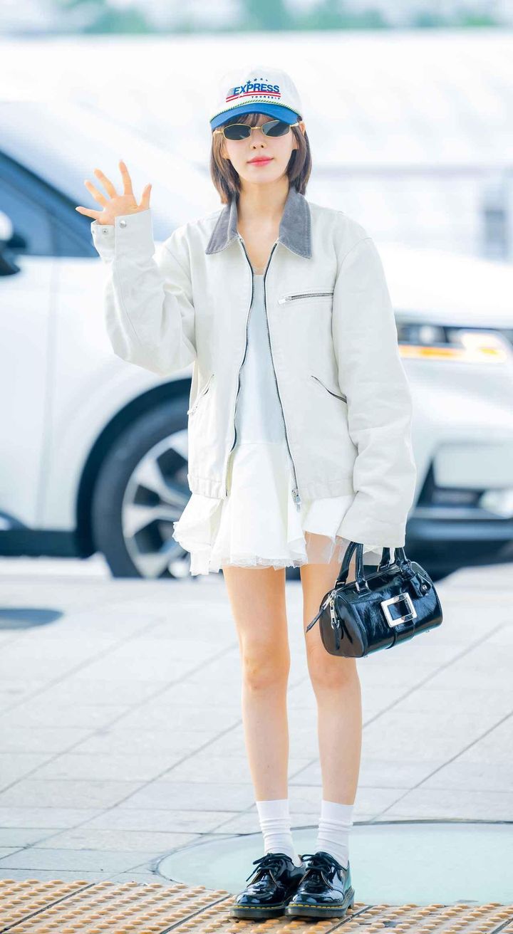 画像: 【Red Velvet ウェンディ】フリル × ワークの甘辛バランスが絶妙