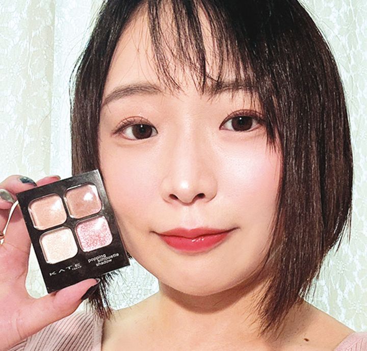 ポッピングシルエットシャドウ EX-5 ¥1,540＊編集部調べ 10/25限定発売（カネボウ化粧品 TEL. 0120-518-520）